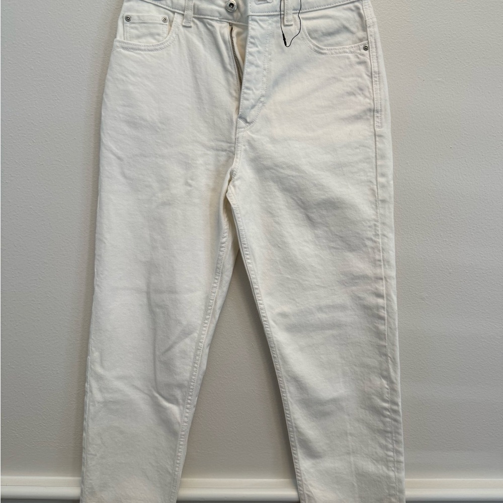 Zara Women’s Mom Fit White Jeans